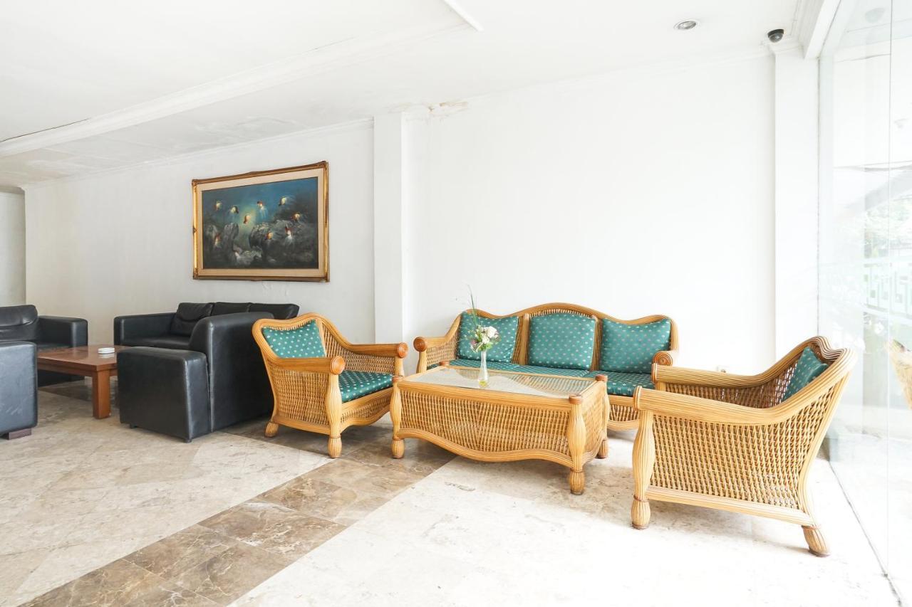 Homestay 3 Сурабая Экстерьер фото